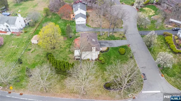 $625,000 | 1 Old Timber Court, Roxbury Township, NJ 07847