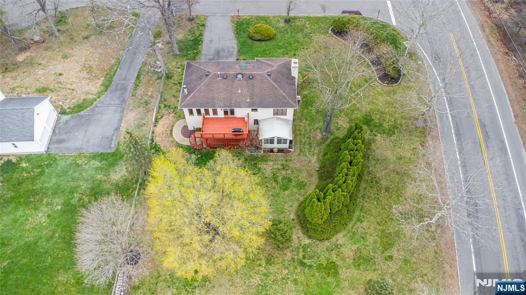 1 Old Timber Court Roxbury Township, NJ 07847 - Photo 31 of 34