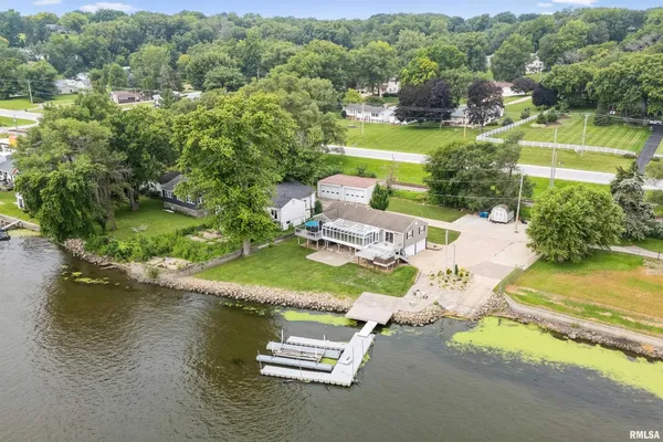 $449,000 | 22799 Great River Road, Le Claire, IA 52753