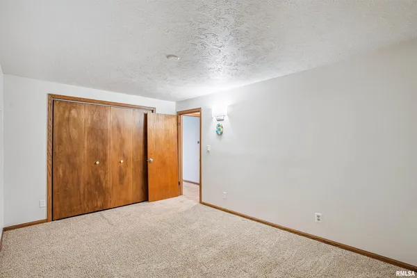 $449,000 | 22799 Great River Road, Le Claire, IA 52753