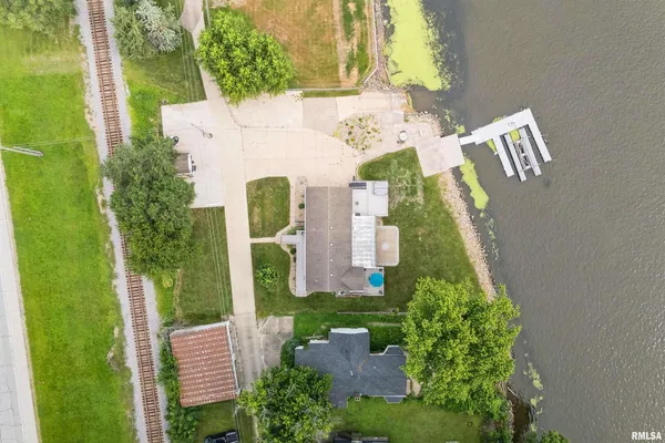$449,000 | 22799 Great River Road, Le Claire, IA 52753
