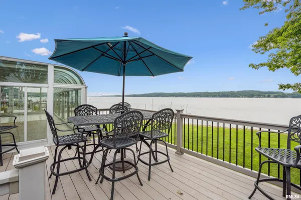 $449,000 | 22799 Great River Road, Le Claire, IA 52753