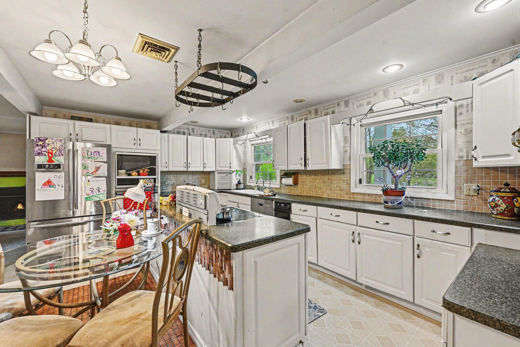 3715 Beckley Road Battle Creek, MI 49015 - Photo 4 of 48 008_file_4251