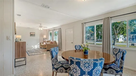 $464,000 | 209 Briggs Court, Sarasota, FL 34237