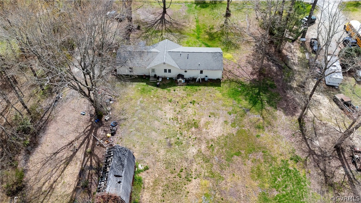 8442 Wheeling Road Mechanicsville, VA 23116 - Photo 23 of 23 a backyard of a house