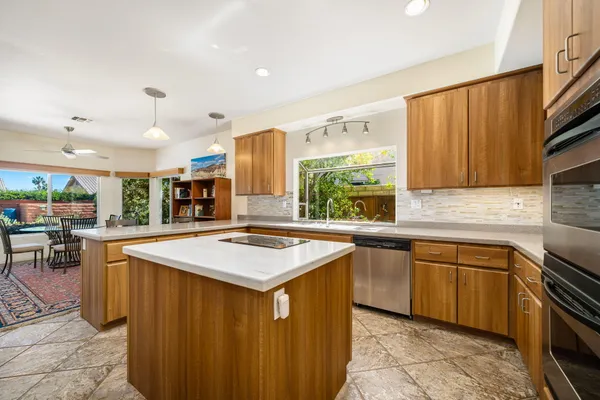 $995,000 | 9 White Sun Way, Rancho Mirage, CA 92270