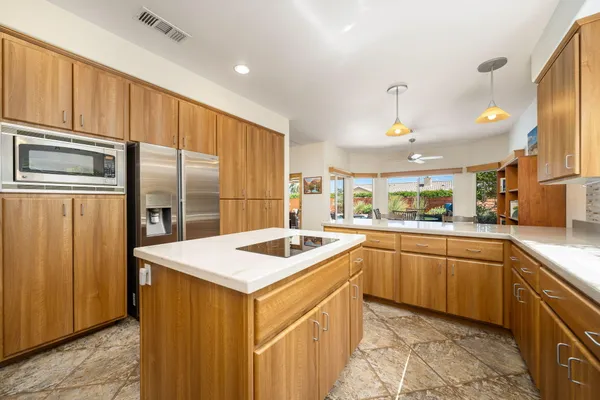 $995,000 | 9 White Sun Way, Rancho Mirage, CA 92270