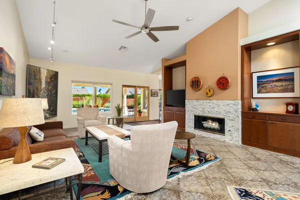 $995,000 | 9 White Sun Way, Rancho Mirage, CA 92270