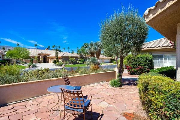 $995,000 | 9 White Sun Way, Rancho Mirage, CA 92270