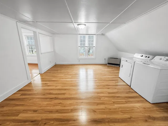 $2,200 | 230 King Street, Unit B, Boscawen, NH 03303