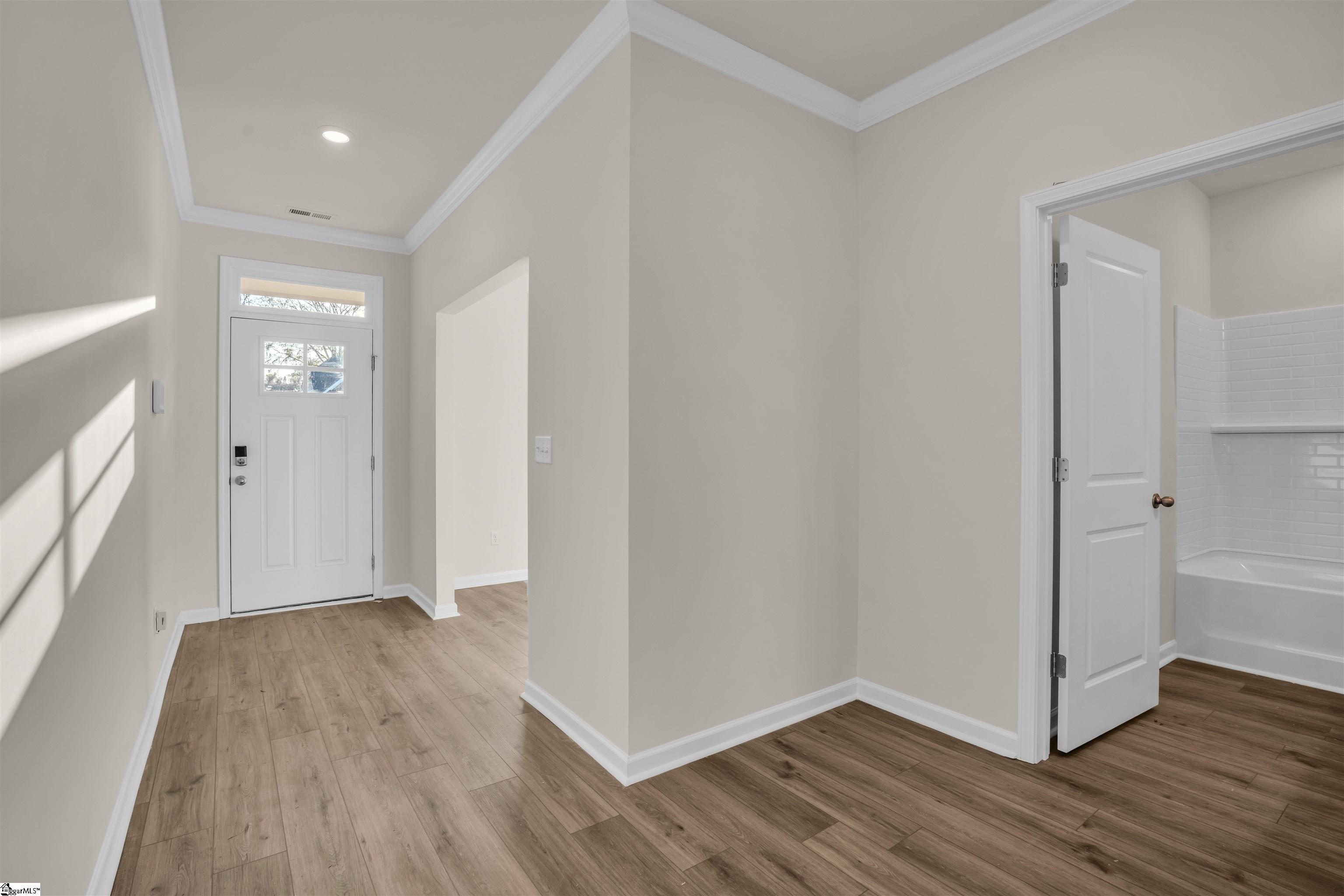 155 Hunter Ridge Drive Boiling Springs, SC 29316 - Photo 3 of 29