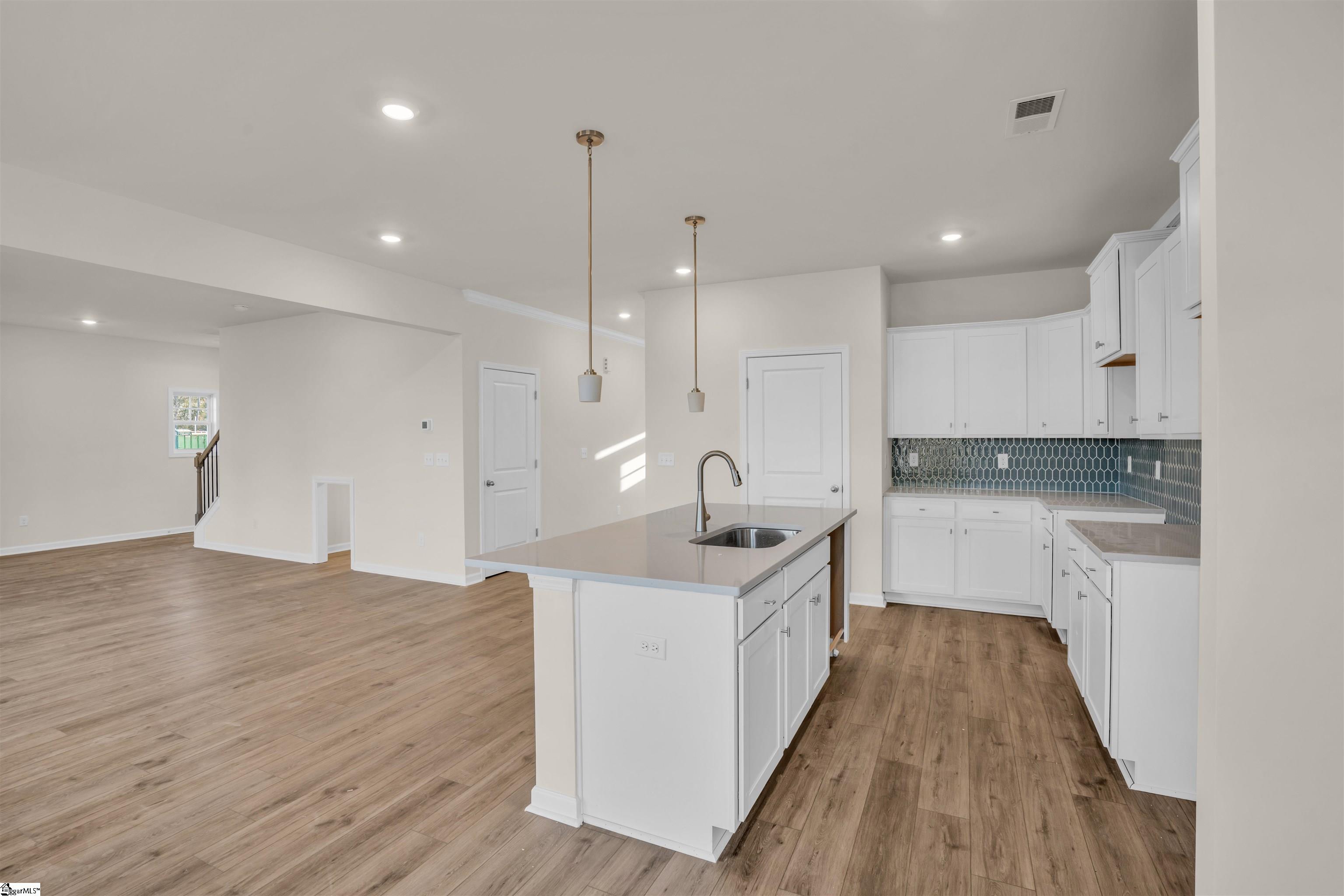 155 Hunter Ridge Drive Boiling Springs, SC 29316 - Photo 10 of 29