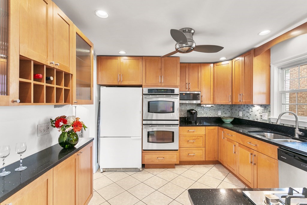10 Raleigh Street Arlington, MA 02474 - Photo 11 of 36 Gallery Image 11