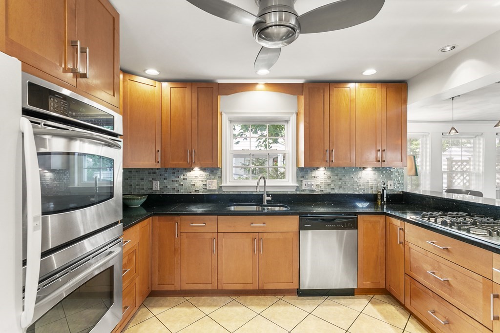 10 Raleigh Street Arlington, MA 02474 - Photo 10 of 36 Gallery Image 10