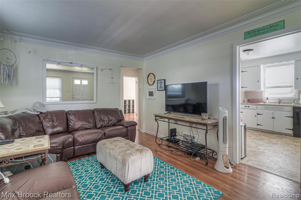 1007 Chestnut Street Birmingham, MI 48009 - Photo 5 of 20