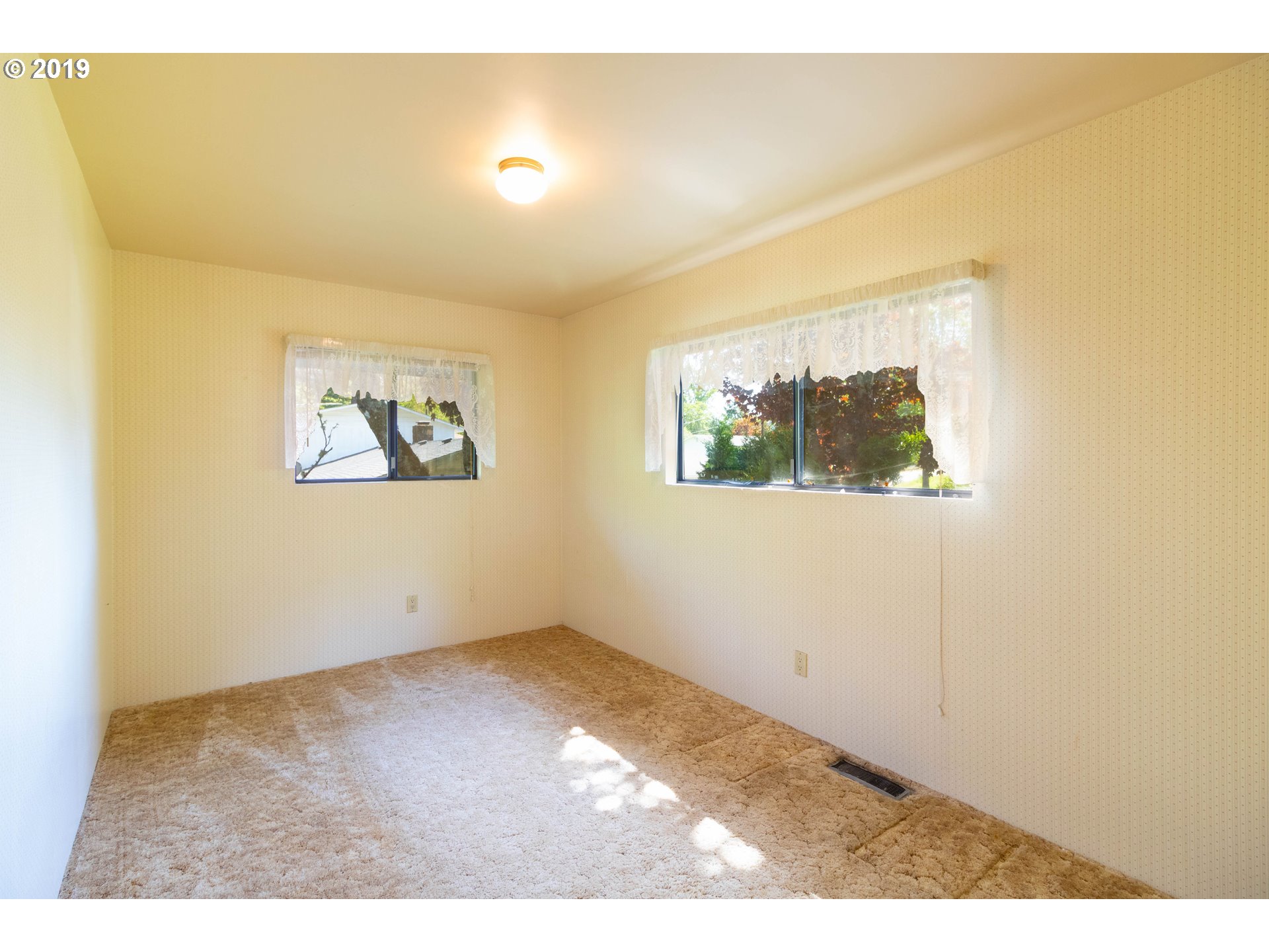 706 River Bend Road Roseburg, OR 97471 - Photo 10 of 30 Gallery Image 10