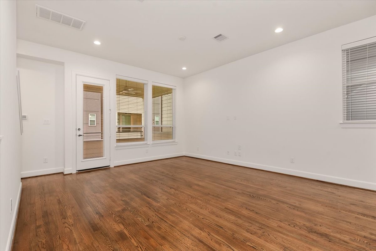 2777 Clinton Drive Houston, TX 77020 - Photo 17 of 37