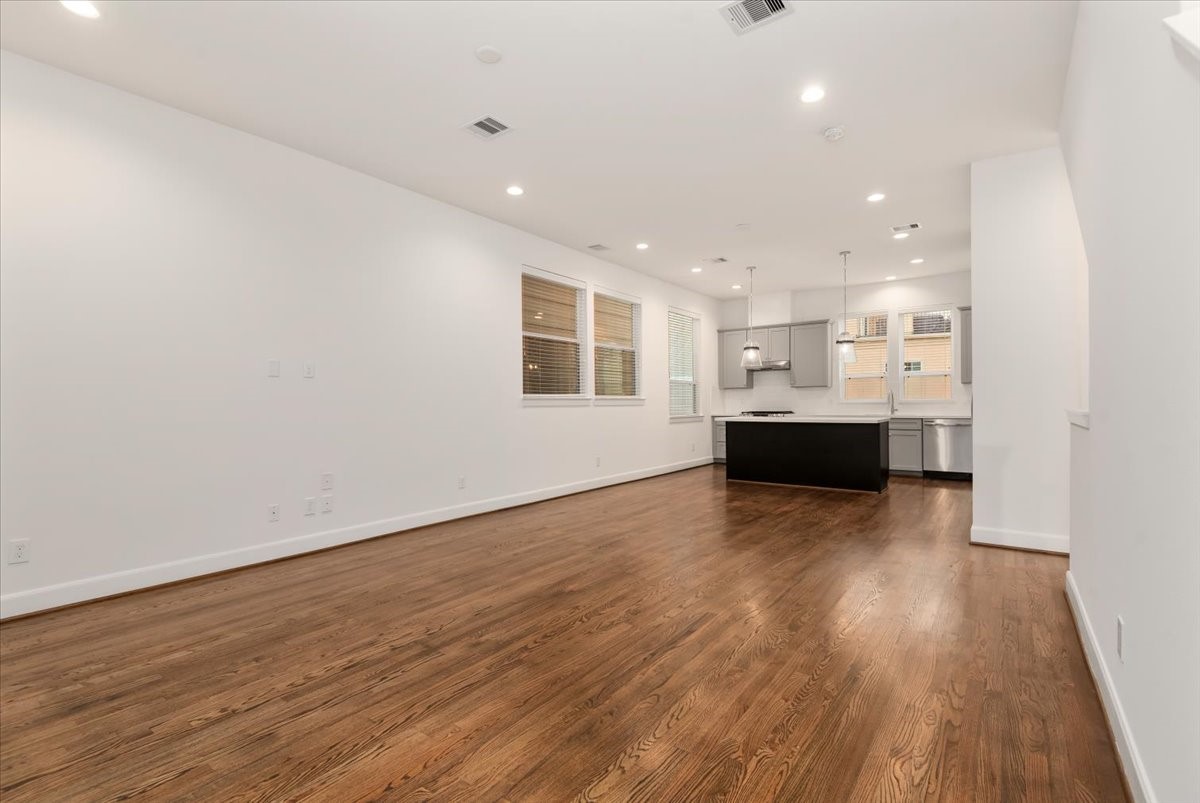 2777 Clinton Drive Houston, TX 77020 - Photo 18 of 37