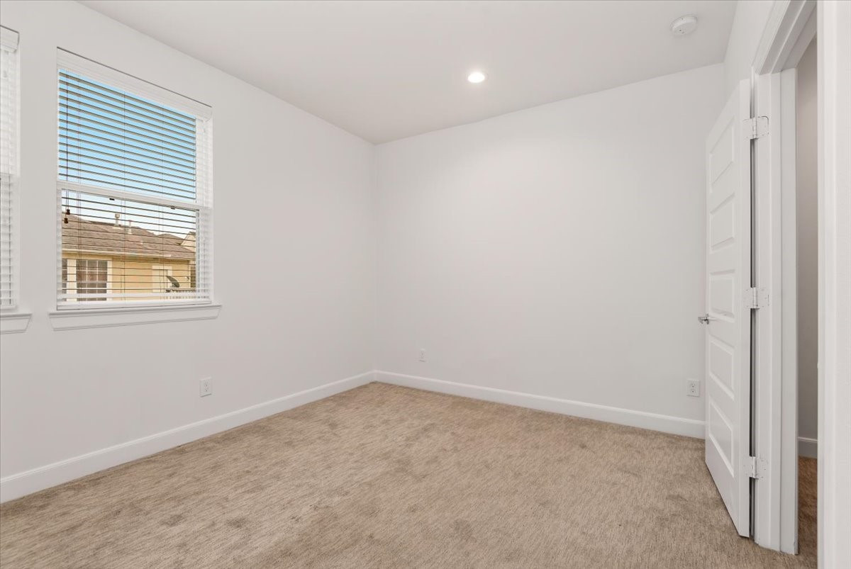 2777 Clinton Drive Houston, TX 77020 - Photo 24 of 37