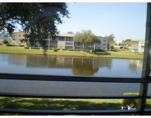 245 Fanshaw F Boca Raton, FL 33434 - Photo 4 of 5 Additional Photo