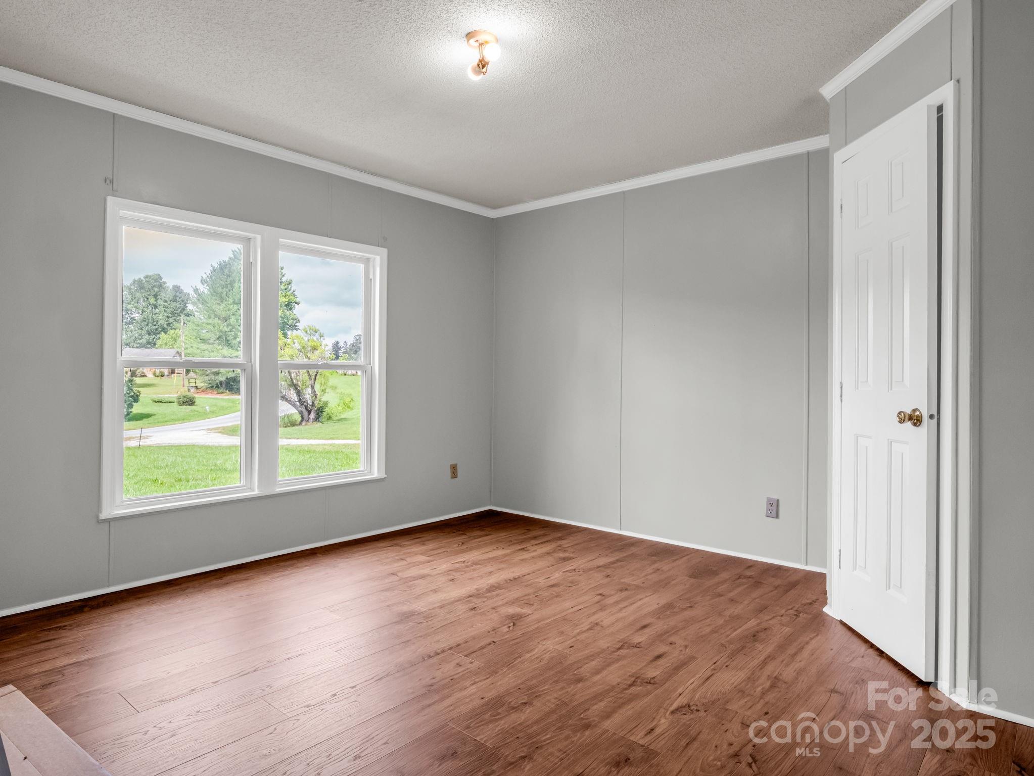 355 Staton Road Flat Rock, NC 28731 - Photo 16 of 34 Gallery Image 16