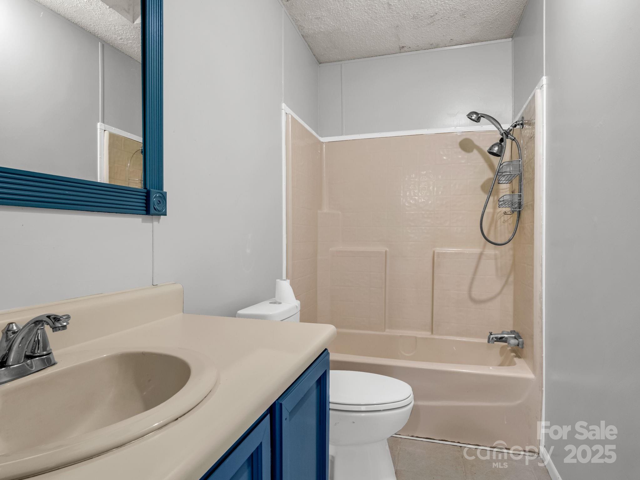 355 Staton Road Flat Rock, NC 28731 - Photo 18 of 34 Gallery Image 18