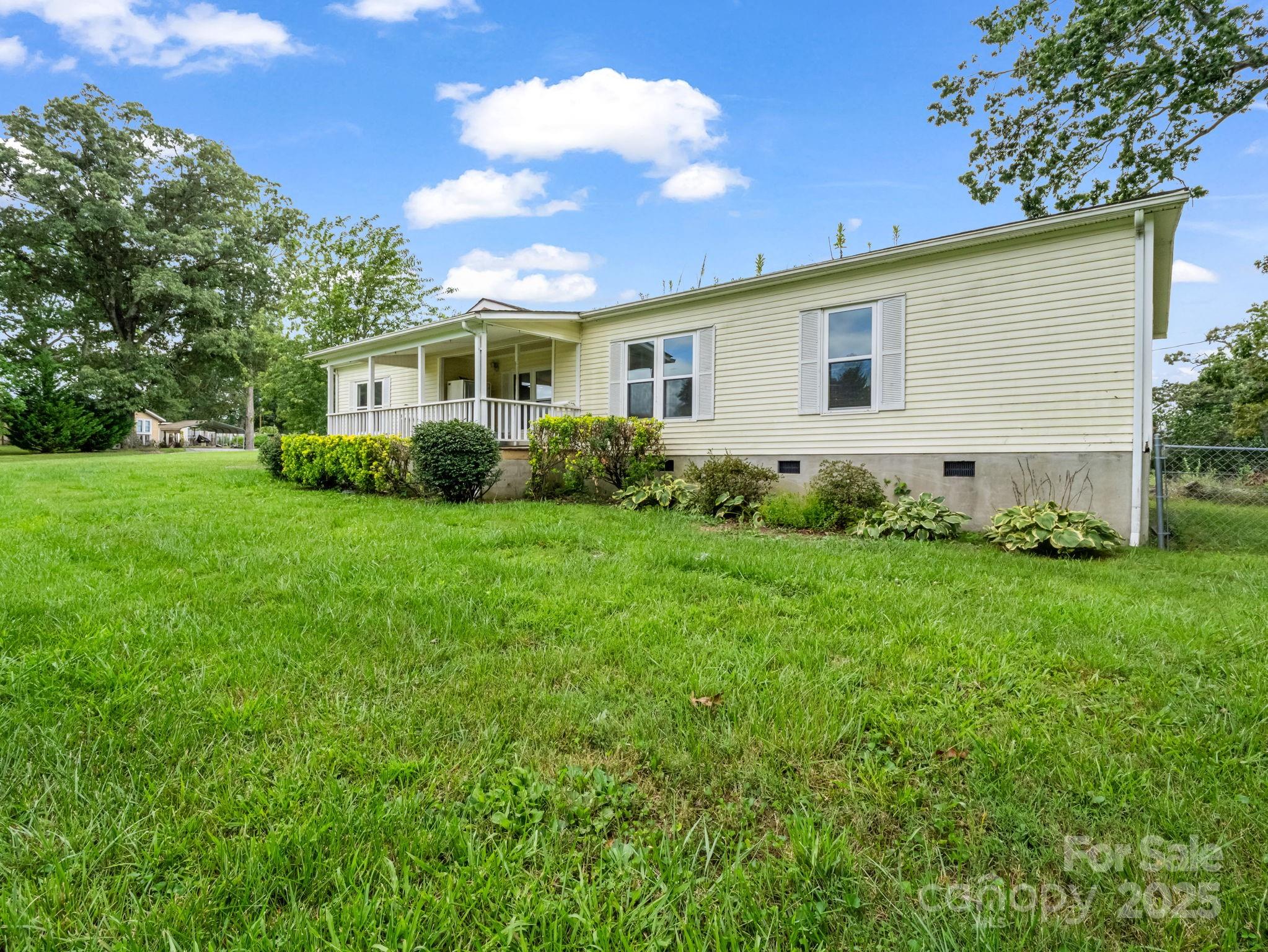 355 Staton Road Flat Rock, NC 28731 - Photo 3 of 34 Gallery Image 3