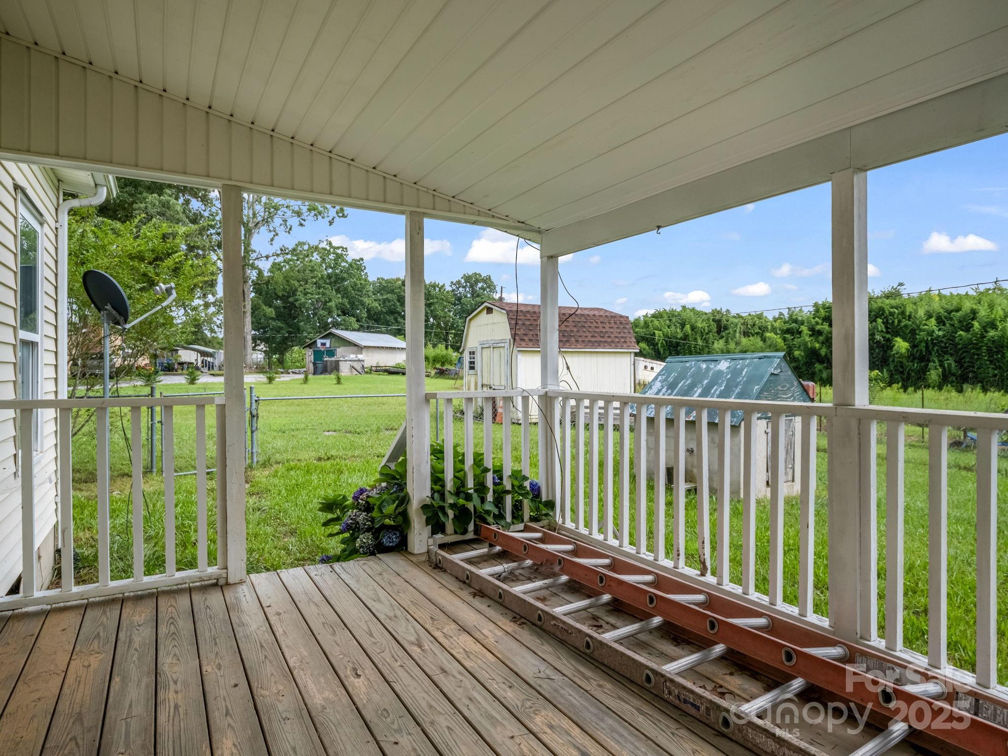 355 Staton Road Flat Rock, NC 28731 - Photo 4 of 34 Gallery Image 4