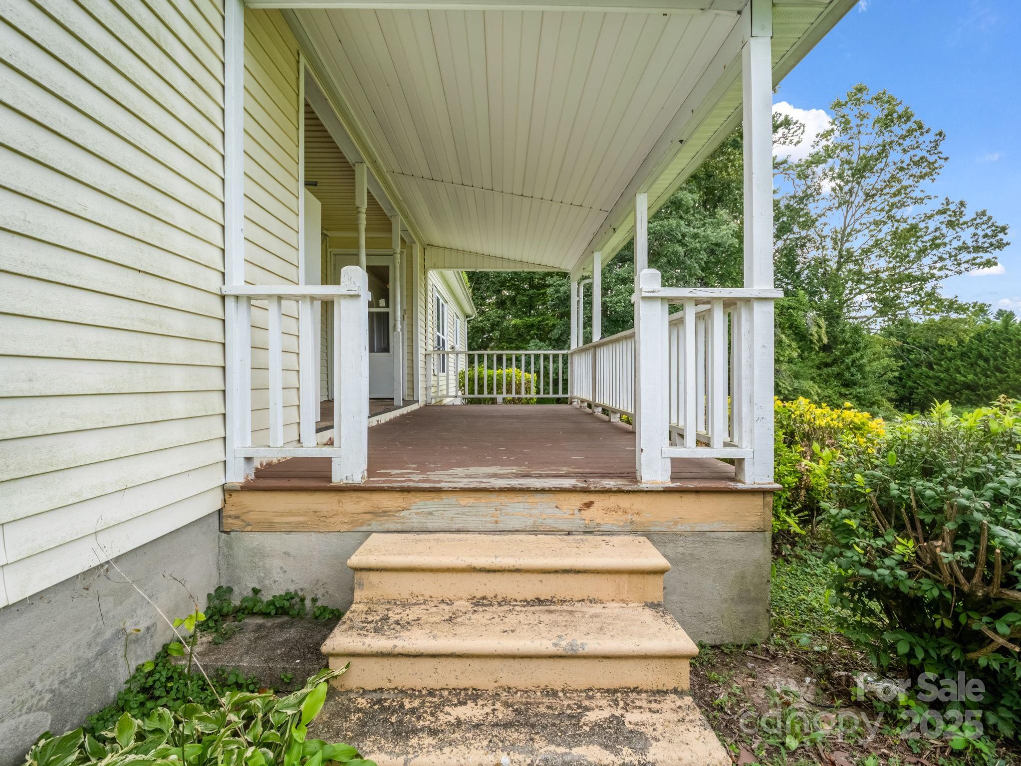 355 Staton Road Flat Rock, NC 28731 - Photo 8 of 34 Gallery Image 8
