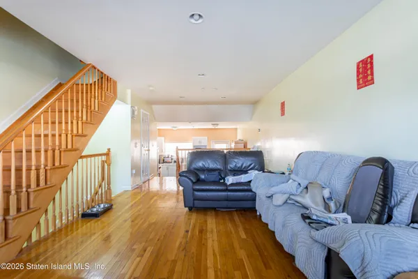 $688,000 | 69 Alex Circle | South Beach