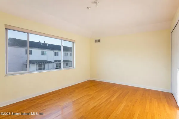 $688,000 | 69 Alex Circle | South Beach