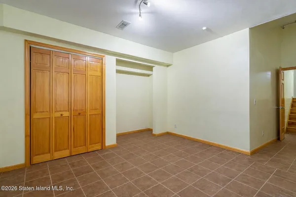 $688,000 | 69 Alex Circle | South Beach