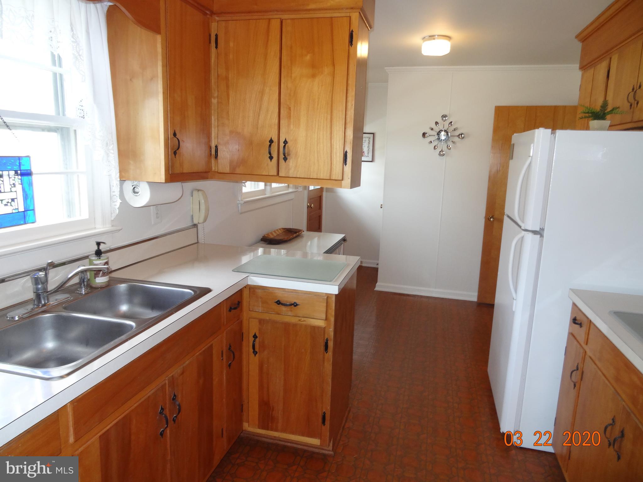 71 Fairview Road Louisa, VA 23093 - Photo 35 of 101 Spacious Kitchen