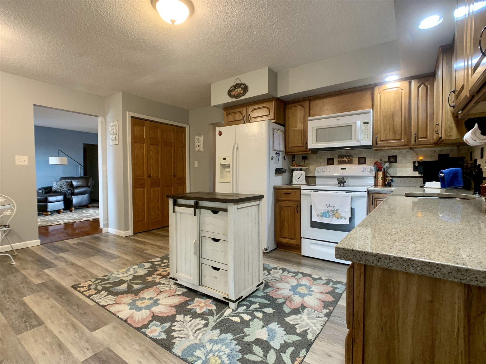 9130 Mechanicsburg Road Dawson, IL 62520 - Photo 12 of 46 Gallery Image 12