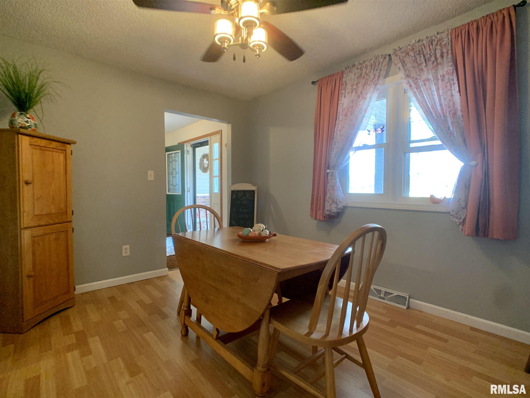 9130 Mechanicsburg Road Dawson, IL 62520 - Photo 13 of 46 Gallery Image 13
