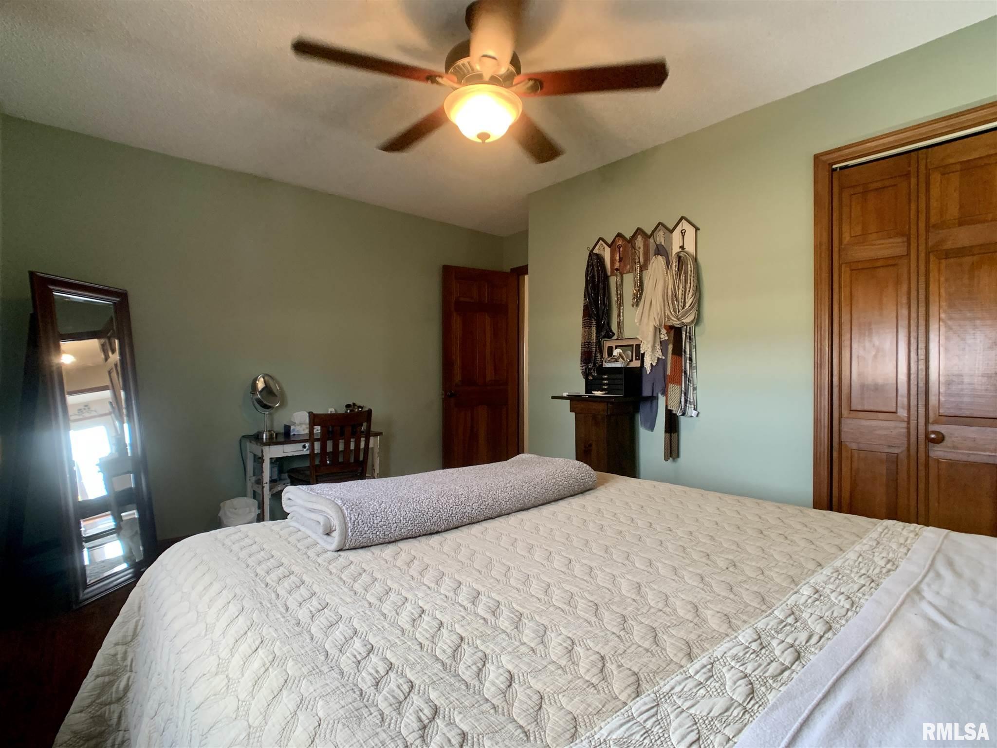 9130 Mechanicsburg Road Dawson, IL 62520 - Photo 23 of 46 Gallery Image 23