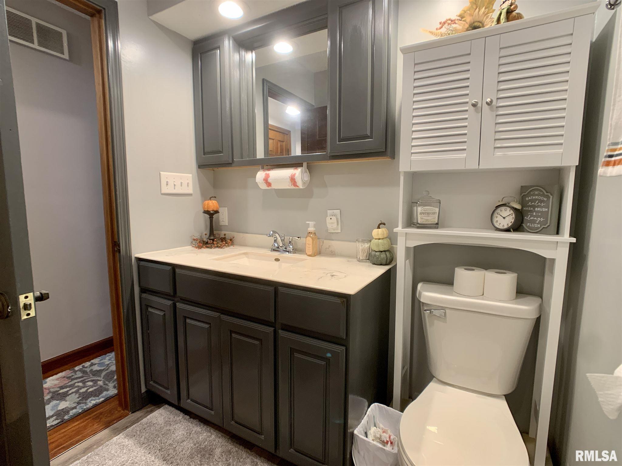 9130 Mechanicsburg Road Dawson, IL 62520 - Photo 27 of 46 Gallery Image 27