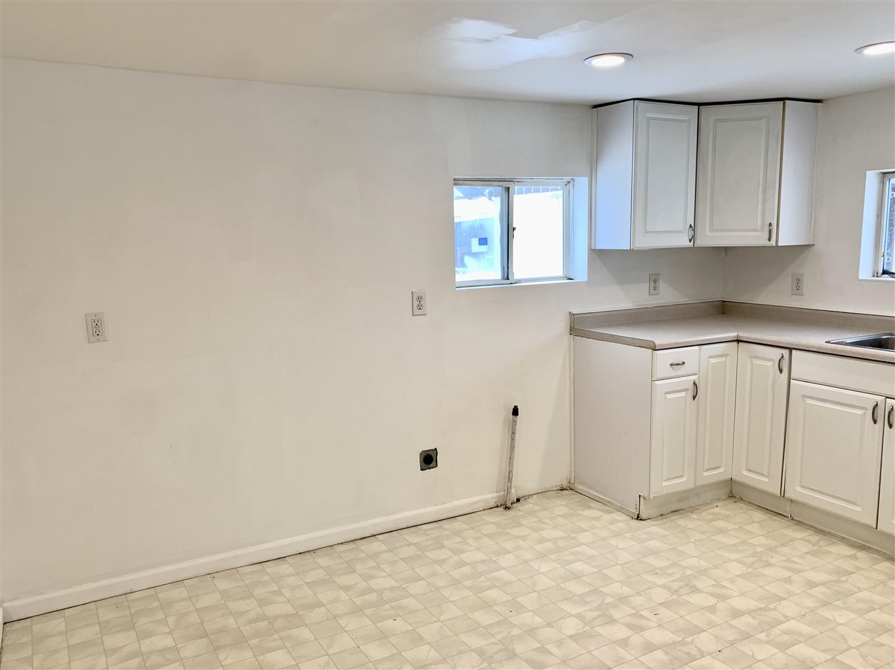 804 Taylor Street Bay City, MI 48708 - Photo 8 of 15 Gallery Image 8