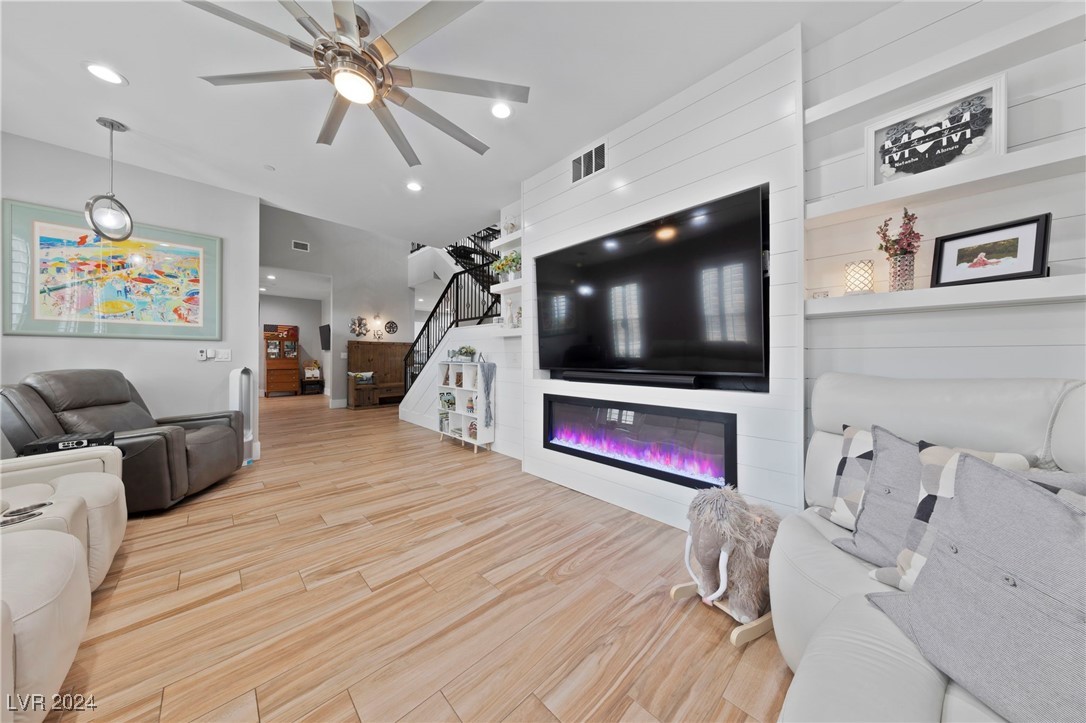 1165 Christian Road Henderson, NV 89002 - Photo 9 of 62 Gallery Image 9