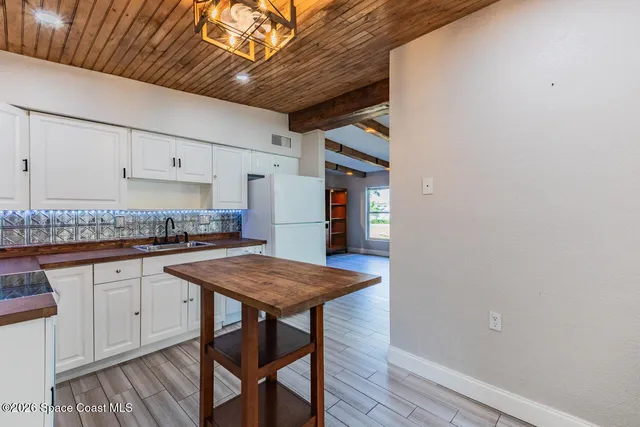 $1,850 | 177 Woodland Drive, Melbourne, FL 32904