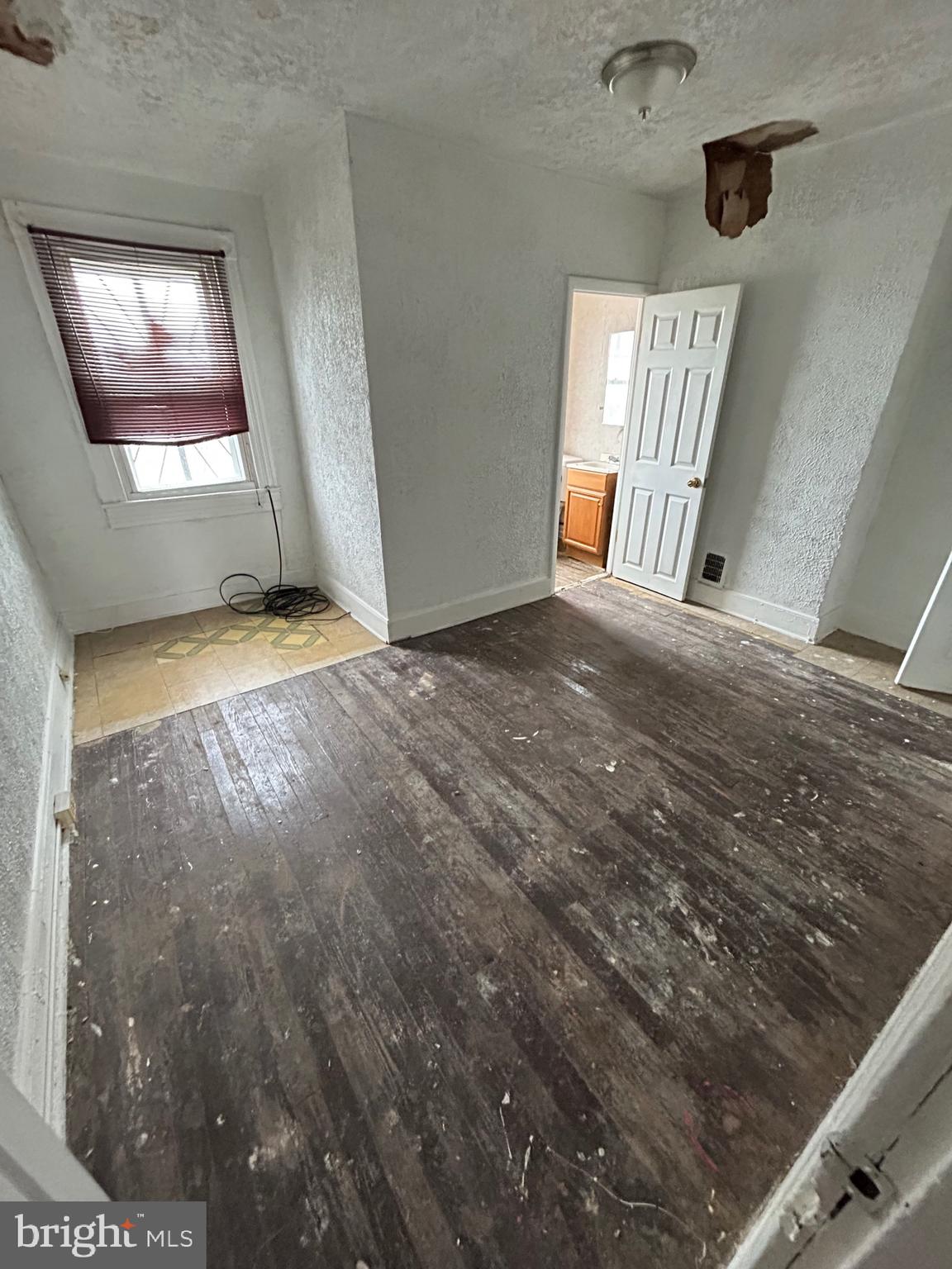 1539 North Broadway Baltimore, MD 21213 - Photo 7 of 11 Bedroom 3