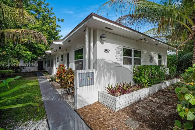 $1,390,000 | 859 Northeast 90th Street, Miami, FL 33138