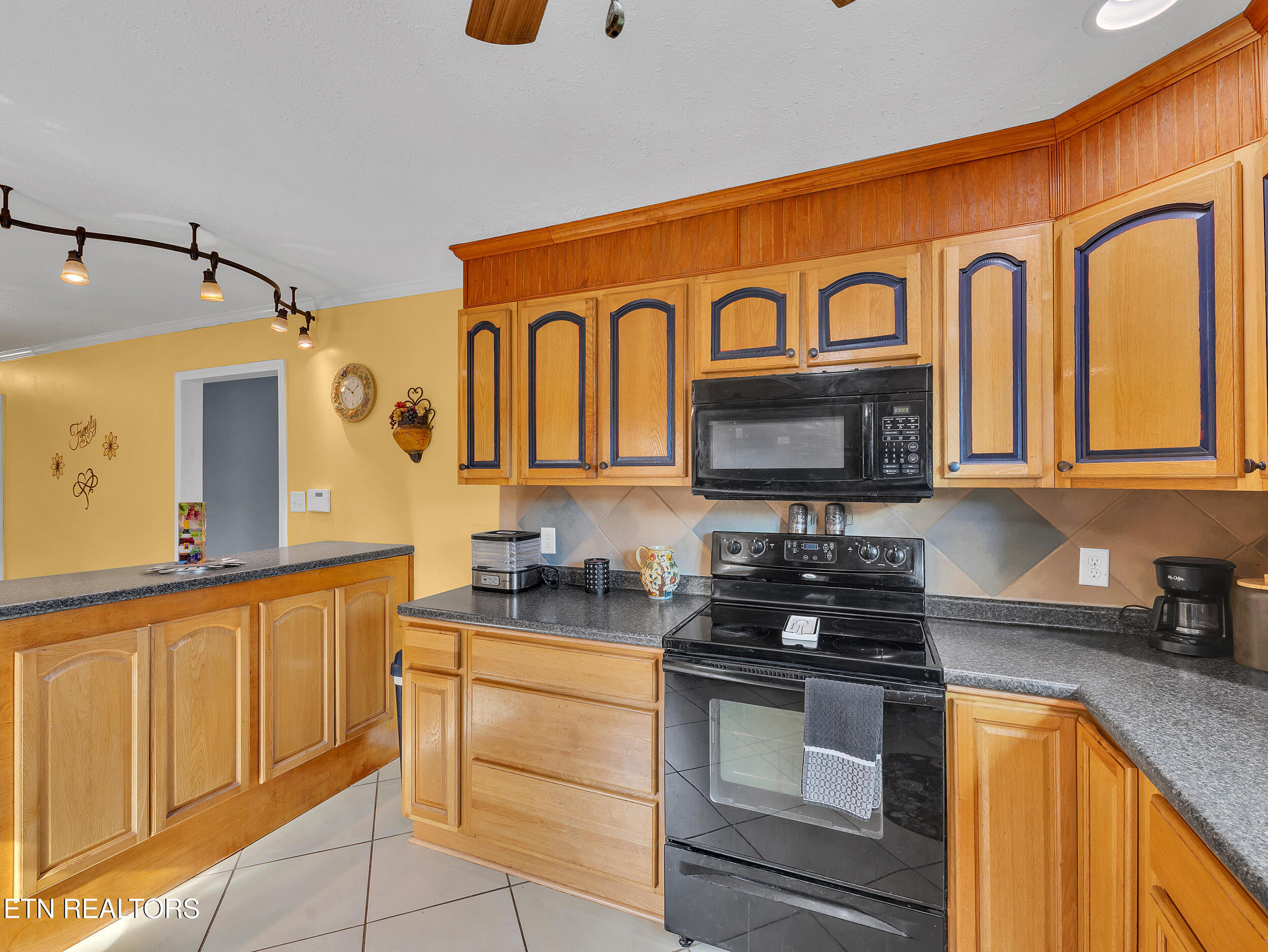 119 Frankfort Road Lancing, TN 37770 - Photo 14 of 42 14_27