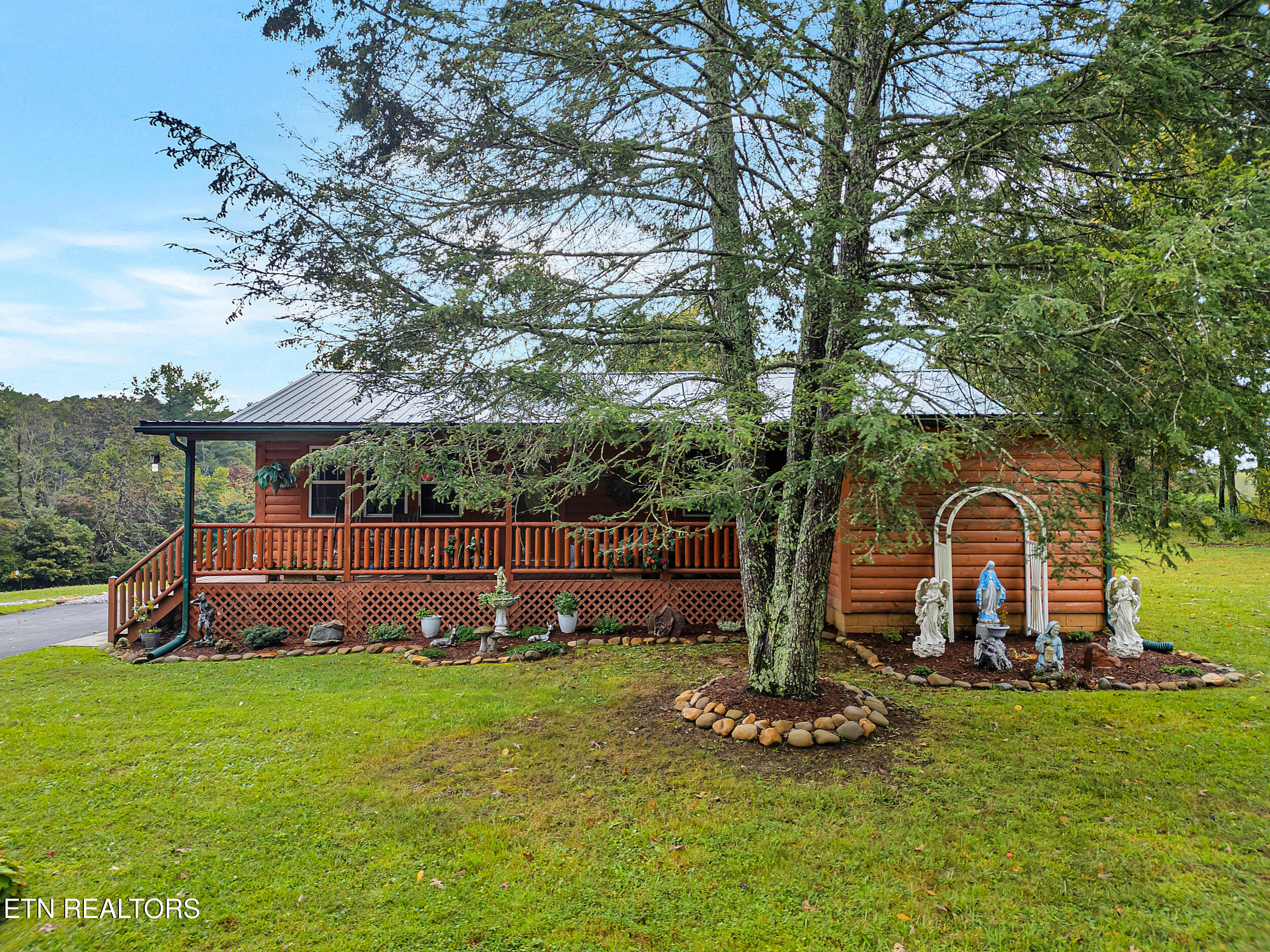 119 Frankfort Road Lancing, TN 37770 - Photo 2 of 42 2_07