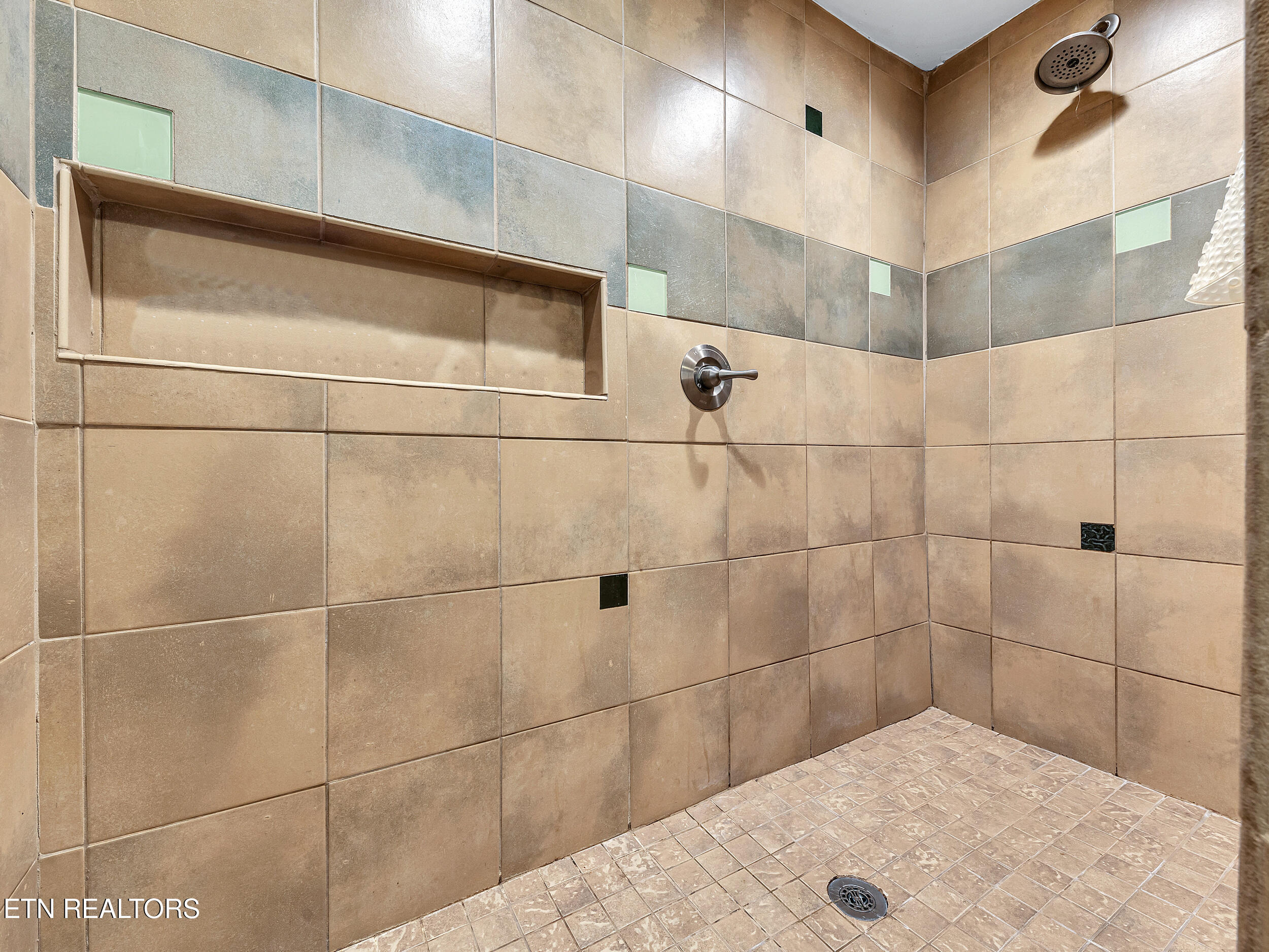 119 Frankfort Road Lancing, TN 37770 - Photo 23 of 42 23_40