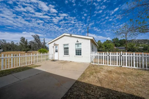 $820,000 | 354 Magnolia Avenue, Ramona, CA 92065