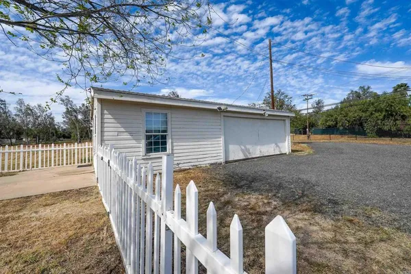 $820,000 | 354 Magnolia Avenue, Ramona, CA 92065