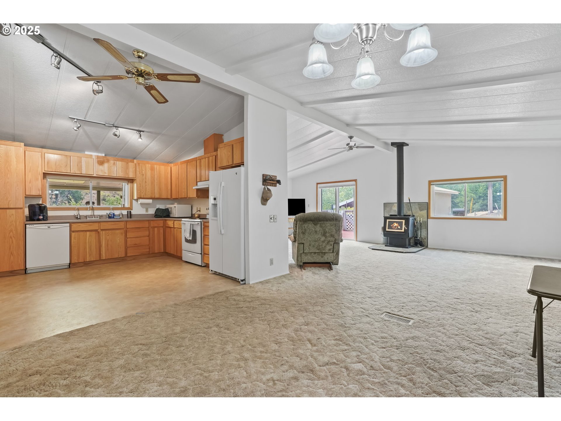 54312 Highway 86 Halfway, OR 97834 - Photo 11 of 36