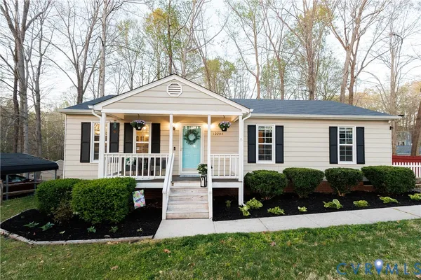 $319,500 | 12204 King Cotton Court, Midlothian, VA 23112