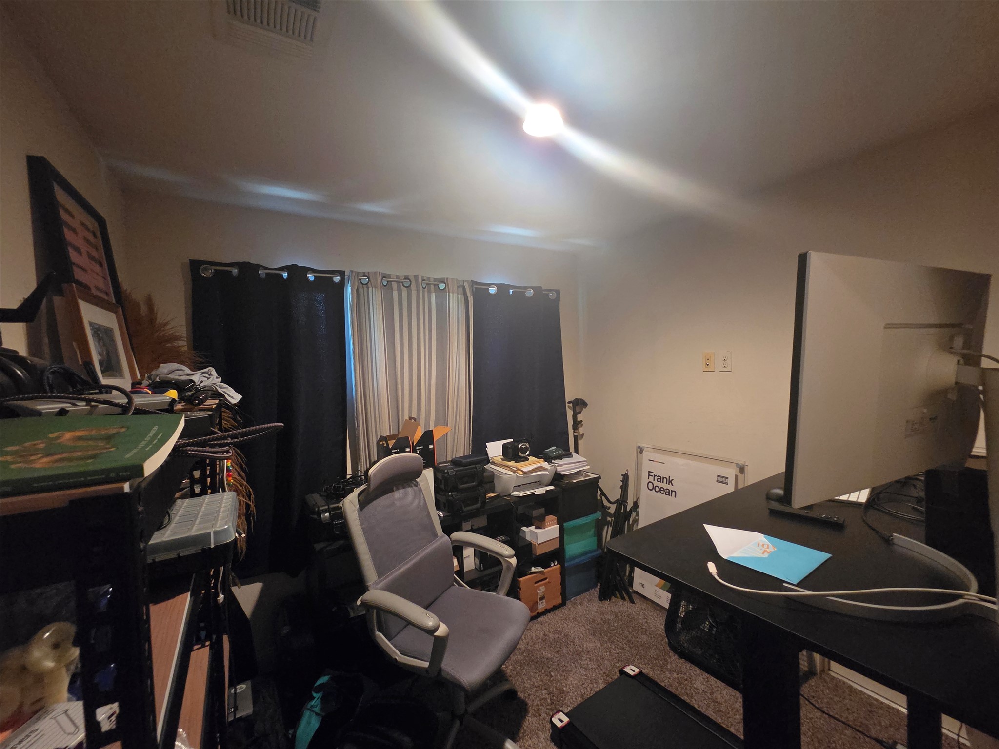 408 West Croslin Street Austin, TX 78752 - Photo 18 of 29 A versatile space ready for your creative or professional pursuits.